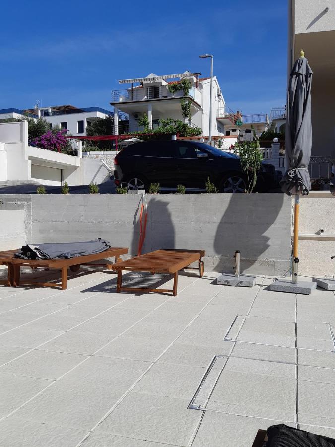 Apartment Lizzi. Trogir Exterior foto